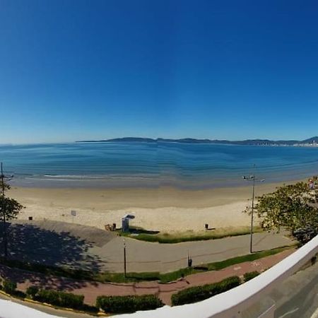 Apartamento De Cobertura Frente Para O Mar Itapema Esterno foto