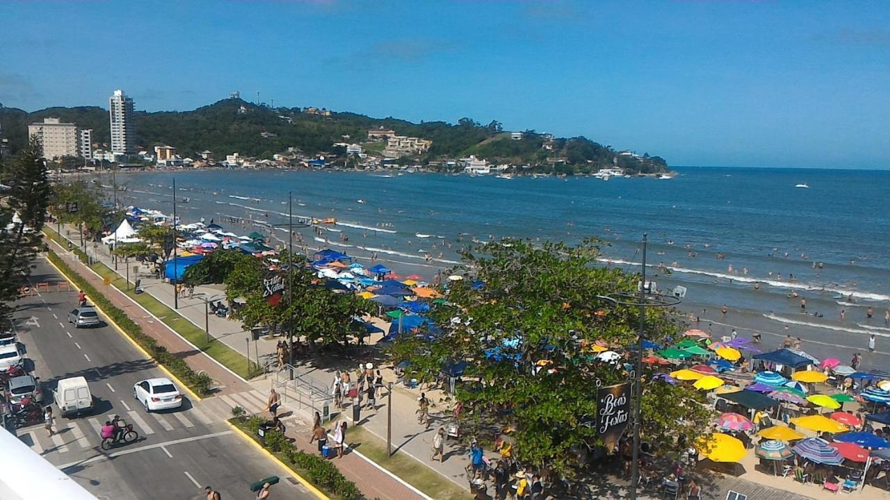 Apartamento De Cobertura Frente Para O Mar Itapema Esterno foto