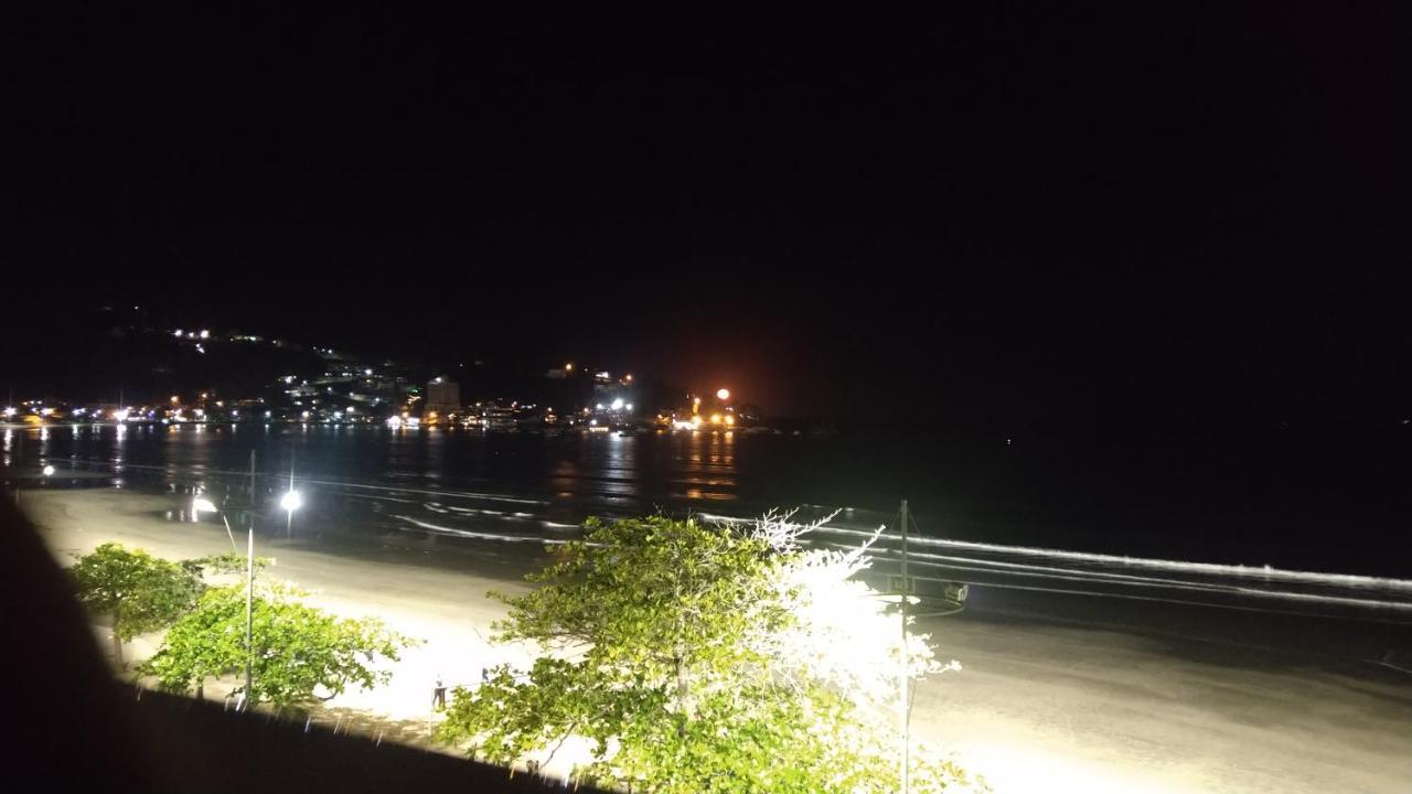 Apartamento De Cobertura Frente Para O Mar Itapema Esterno foto