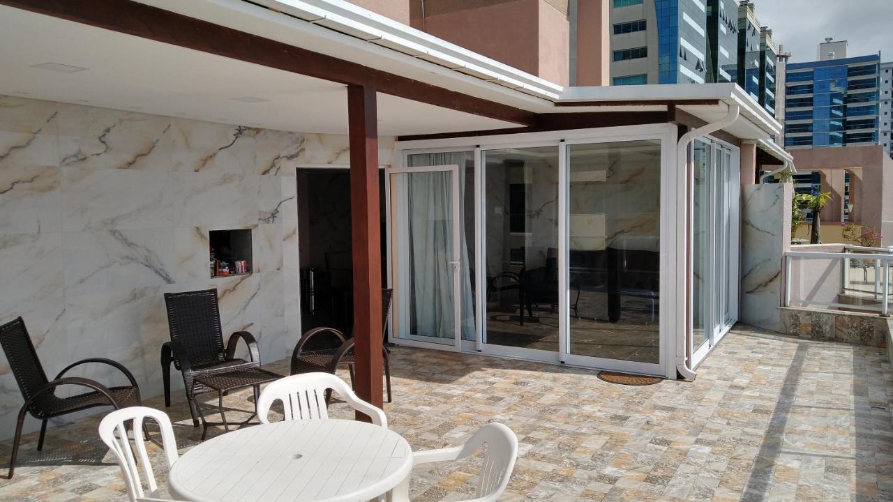 Apartamento De Cobertura Frente Para O Mar Itapema Esterno foto