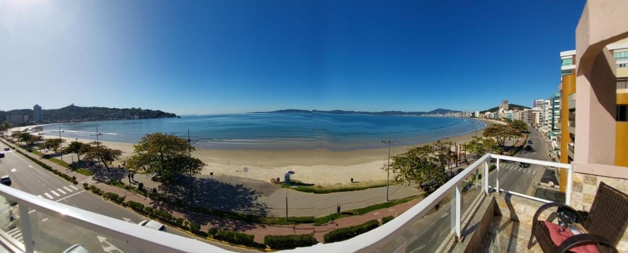 Apartamento De Cobertura Frente Para O Mar Itapema Esterno foto