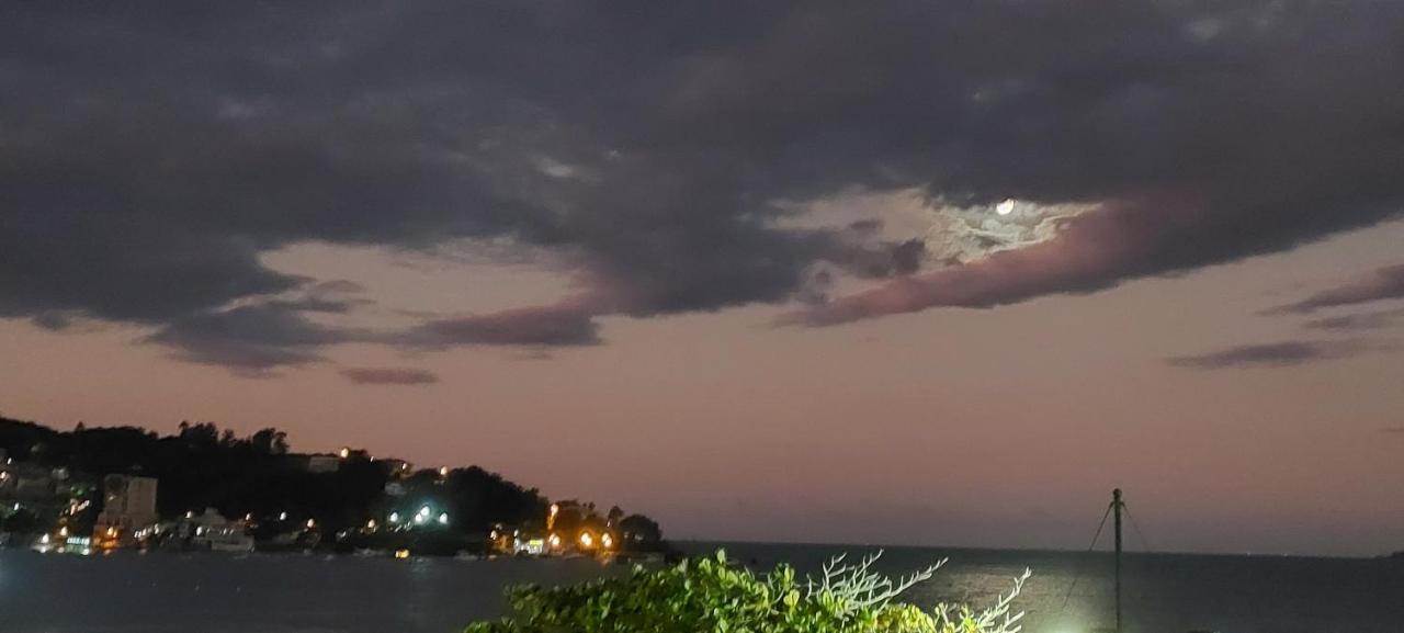 Apartamento De Cobertura Frente Para O Mar Itapema Esterno foto