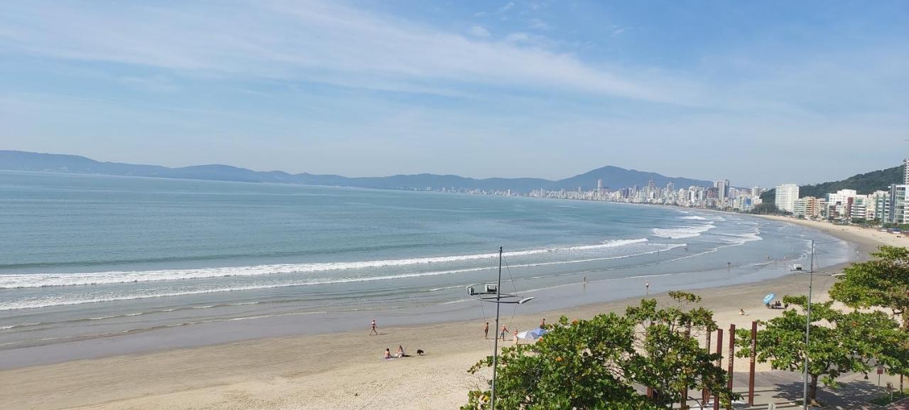 Apartamento De Cobertura Frente Para O Mar Itapema Esterno foto