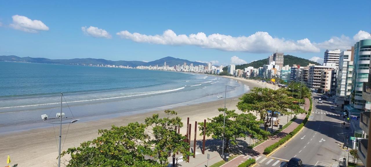 Apartamento De Cobertura Frente Para O Mar Itapema Esterno foto