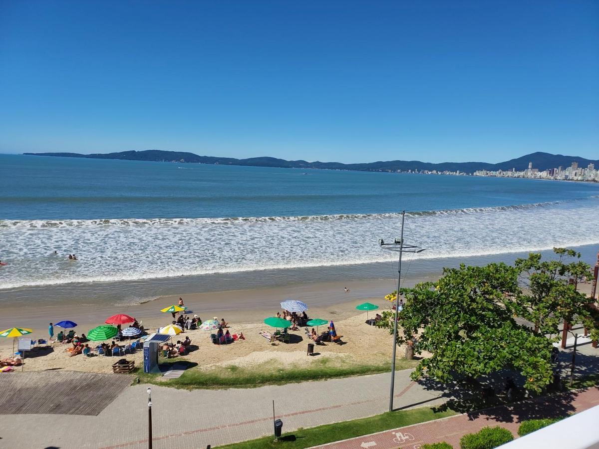 Apartamento De Cobertura Frente Para O Mar Itapema Esterno foto